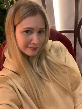 Katie Karen, 40, United States