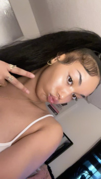 Nicole, 26, United States