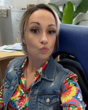 Amanda Katie, 36, United States
