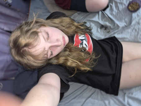 Ava, 18, United States