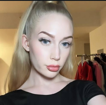 Barb, 27, United States