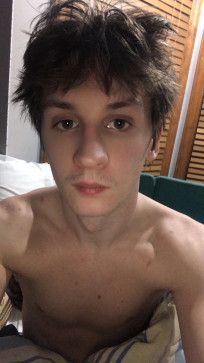 GamerFWB, 18, United States