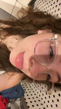 Adriane, 18, United States