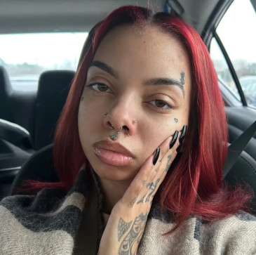 Charley Mae, 23, United Kingdom