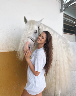 Erin, 28, United States