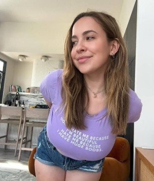Lydia, 29, United States