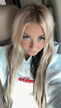 Jennifer, 26, United States