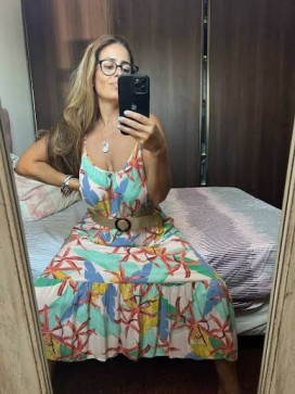 Emma, 44, Germany