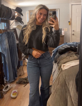 Julia, 38, United States