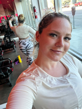 Sharon, 35, United States