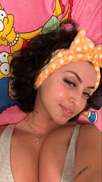 Vanessa, 23, United States