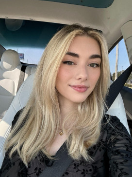 Kayla Summers, 19, United States