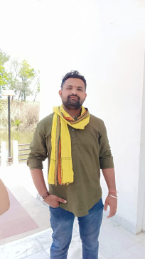 Anuj Tiwari, 27, India
