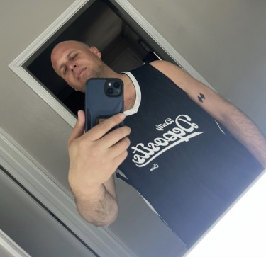 Thomas, 32, United Kingdom