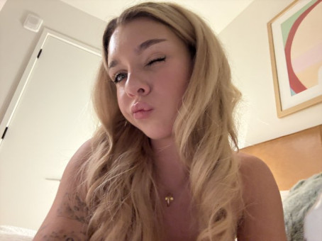 Laura, 26, Georgia