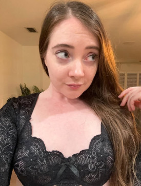 Clara Gumns, 23, United States