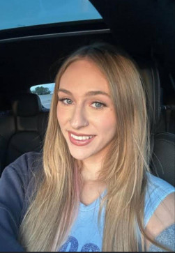 Pearl Moee, 28, United States