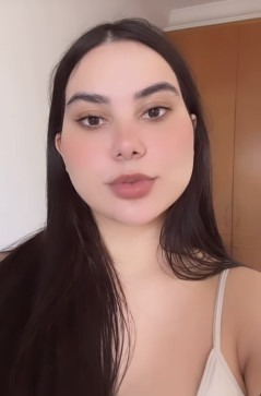 Julie, 25, United States