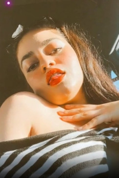 Ishika Mishra, 25, India