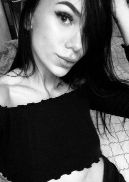 Scarlett, 20, United States