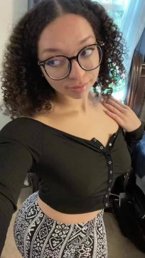 Kimberly  Jay, 32, United States