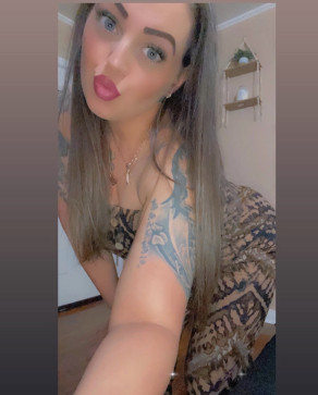 Corinna43, 44, United States