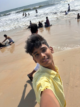 Mansha Tiwari, 18, India