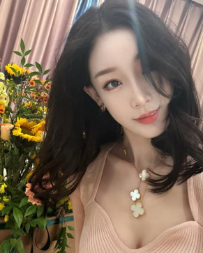 Yan, 18, United States
