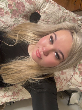 Zoee, 25, United States