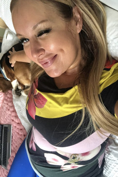 Monicalarr, 37, United Kingdom