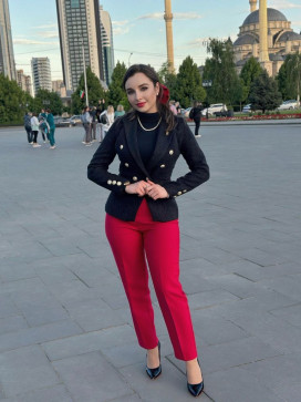 Mila Deligoiuz, 18, United Kingdom