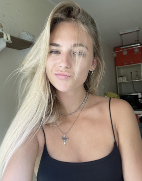 Tracy Wright, 18, United States