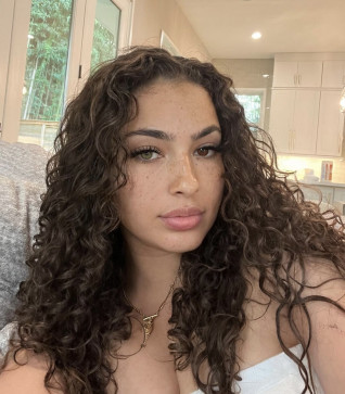 Nicole Cruze, 29, Malta