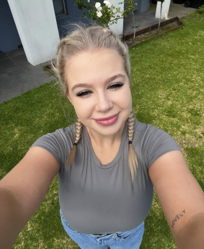 Stella, 33, United States