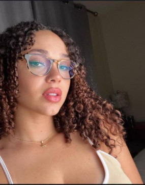 Kate Banks, 18, United States