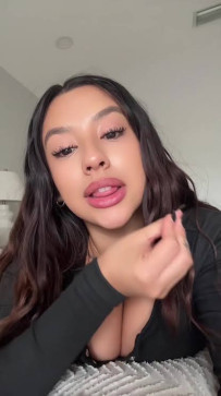 Laura Milton, 18, United States