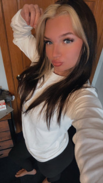 Elenazwj, 23, United States