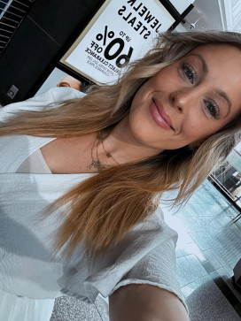 Deborah Friedman, 35, United States