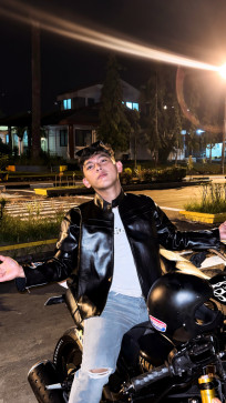 Vanglifebrian M, 20, Indonesia