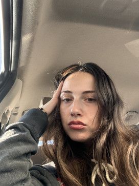 Ella Leroy, 24, United States