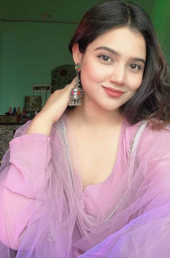 Simran, 29, India