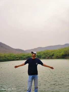 Sameer Kahn, 18, India