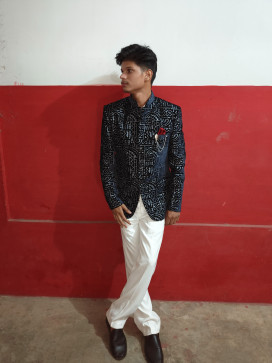 Roshan Sahu, 18, India
