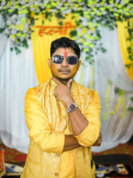 Abhishek, 19, India