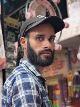 Aksh Khandelwal, 18, India