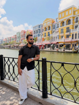 Vishnu Srivastava, 30, India