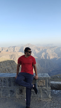 Hi143, 44, United Arab Emirates