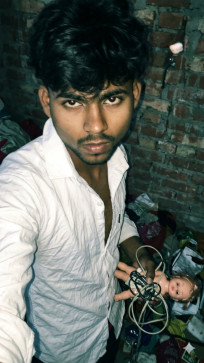 Ratnesh Kumar, 18, India