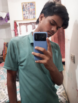 Aarnav, 18, India