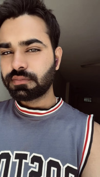 Sunny, 22, India